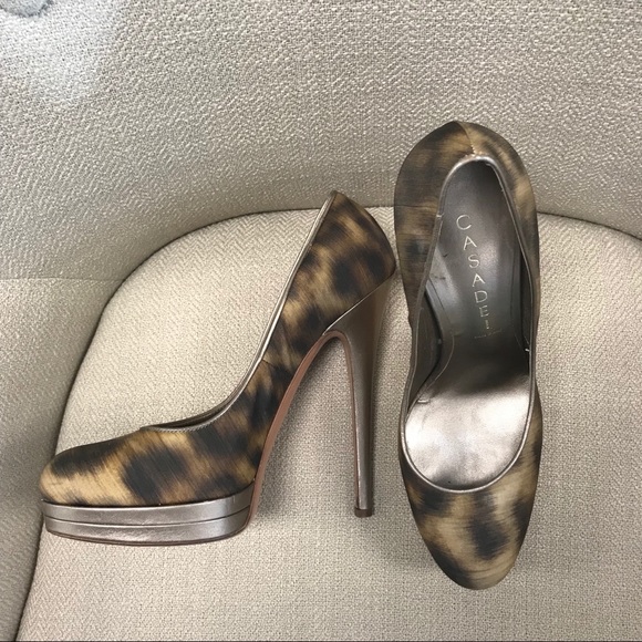 Casadei Shoes - Designer Leopard Pumps